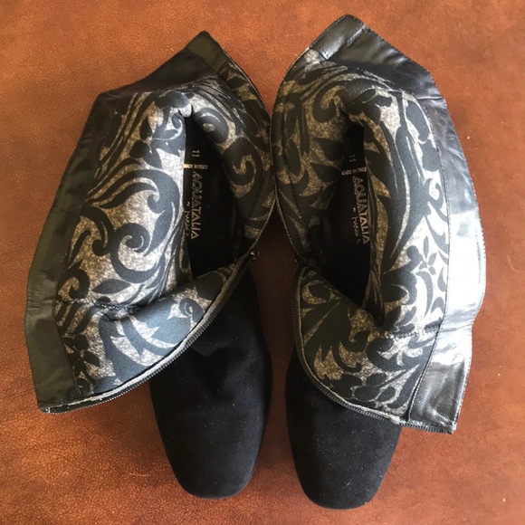 Aquatalia Black Quilted & Smooth Suede Booties 11 - Picture 7 of 8
